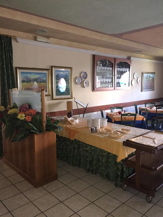 Hotel Ristorante Il Pirata San Vito di Leguzzano Екстериор снимка